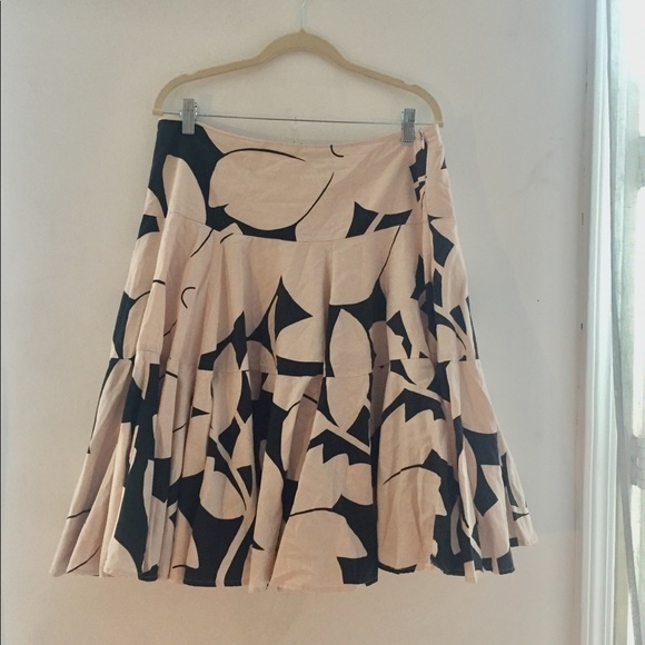 Anthropologie Dresses & Skirts - Anthropologie Fei Floral Skirt